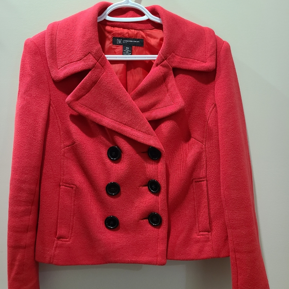 International Concepts size M Red